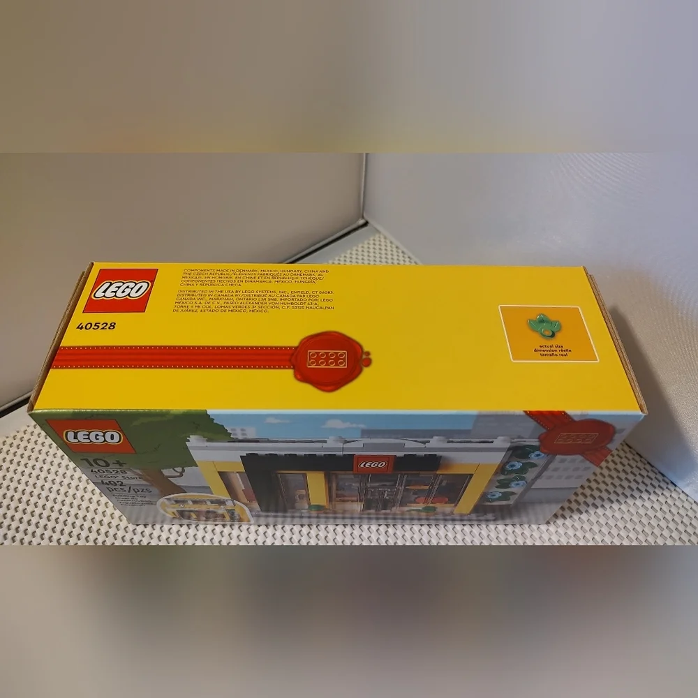 Lego 40528 Lego Store Building Set NWT Building Toy Set - Picture 2 of 4